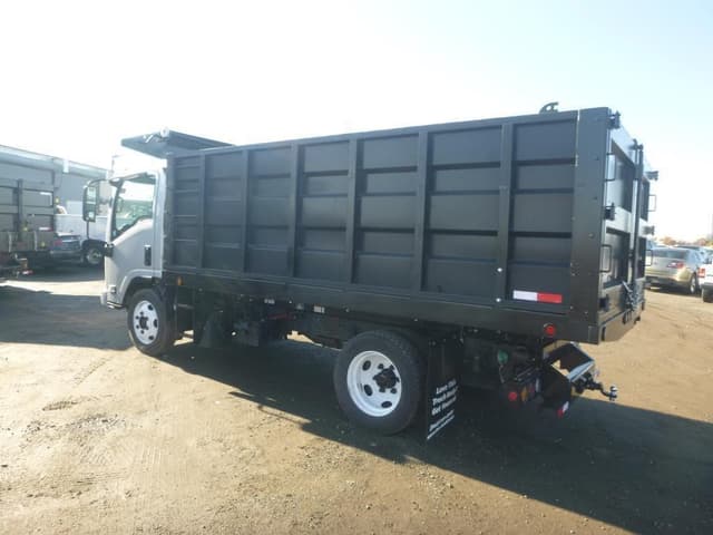 Image of Isuzu NQR equipment image 3