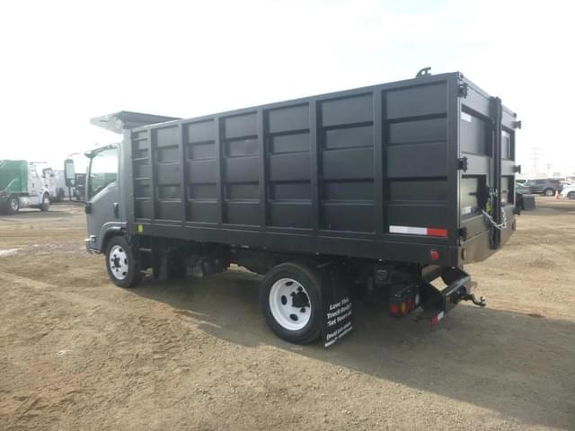 Image of Isuzu NQR equipment image 3