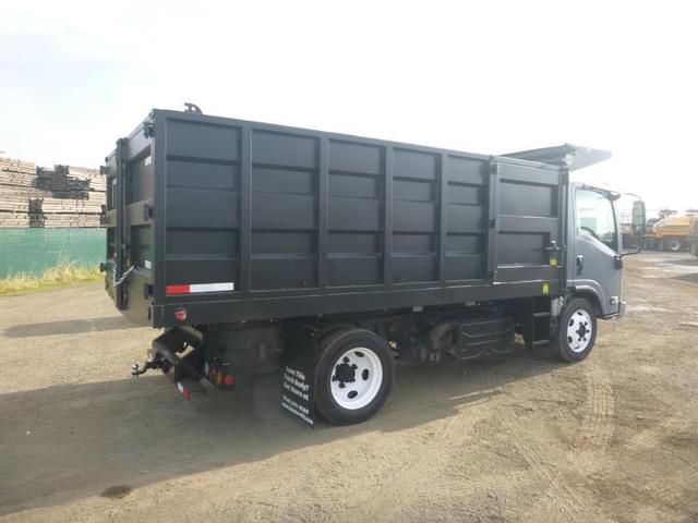 Image of Isuzu NQR equipment image 2