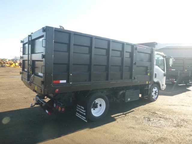 Image of Isuzu NQR equipment image 2