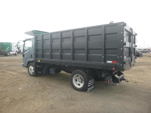 Image of Isuzu NQR equipment image 3