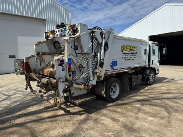 Image of Isuzu NRR equipment image 4