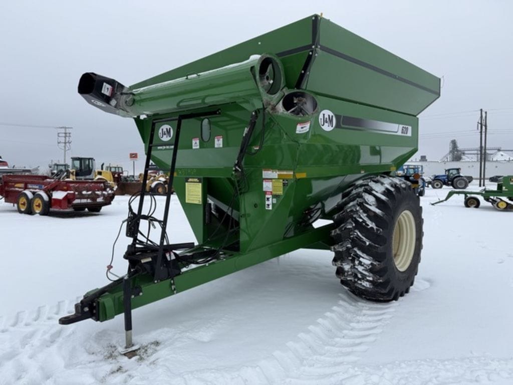 2018 J&M 620 Equipment Image0