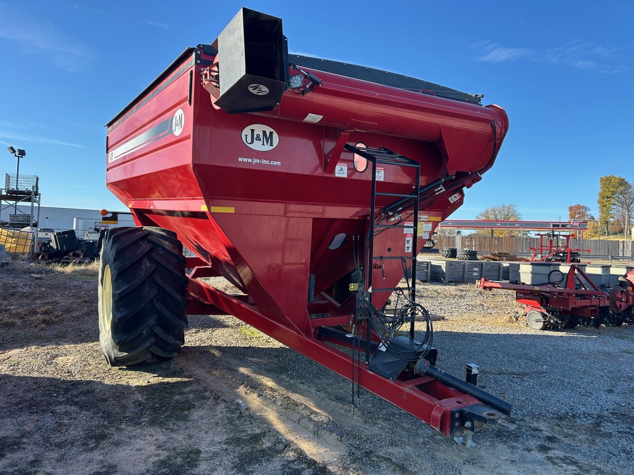 2018 J&M 875-18 Equipment Image0