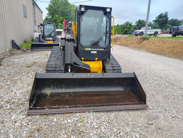 Image of JCB 3TS-8T equipment image 1