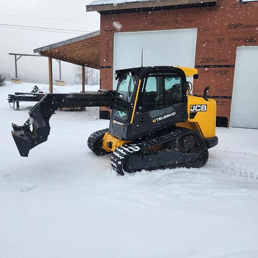 Image of JCB 3TS-8T equipment image 4