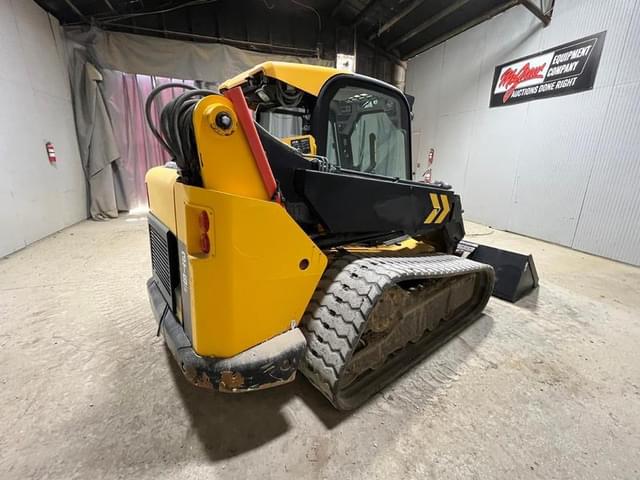 Image of JCB 3TS-8T equipment image 4