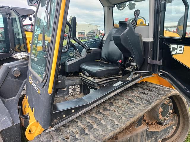 Image of JCB 3TS-8T equipment image 4