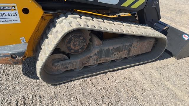 Image of JCB 3TS-8T equipment image 4