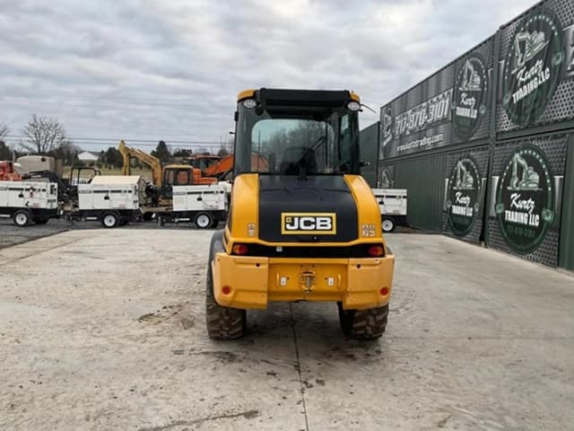 Image of JCB 409 equipment image 2