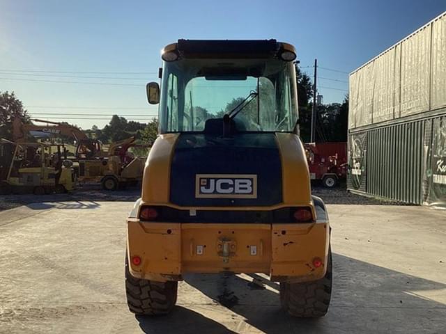 Image of JCB 409 equipment image 2