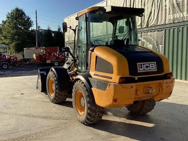 Image of JCB 409 equipment image 1