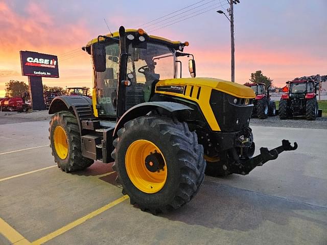 Image of JCB Fastrac 4220 equipment image 1