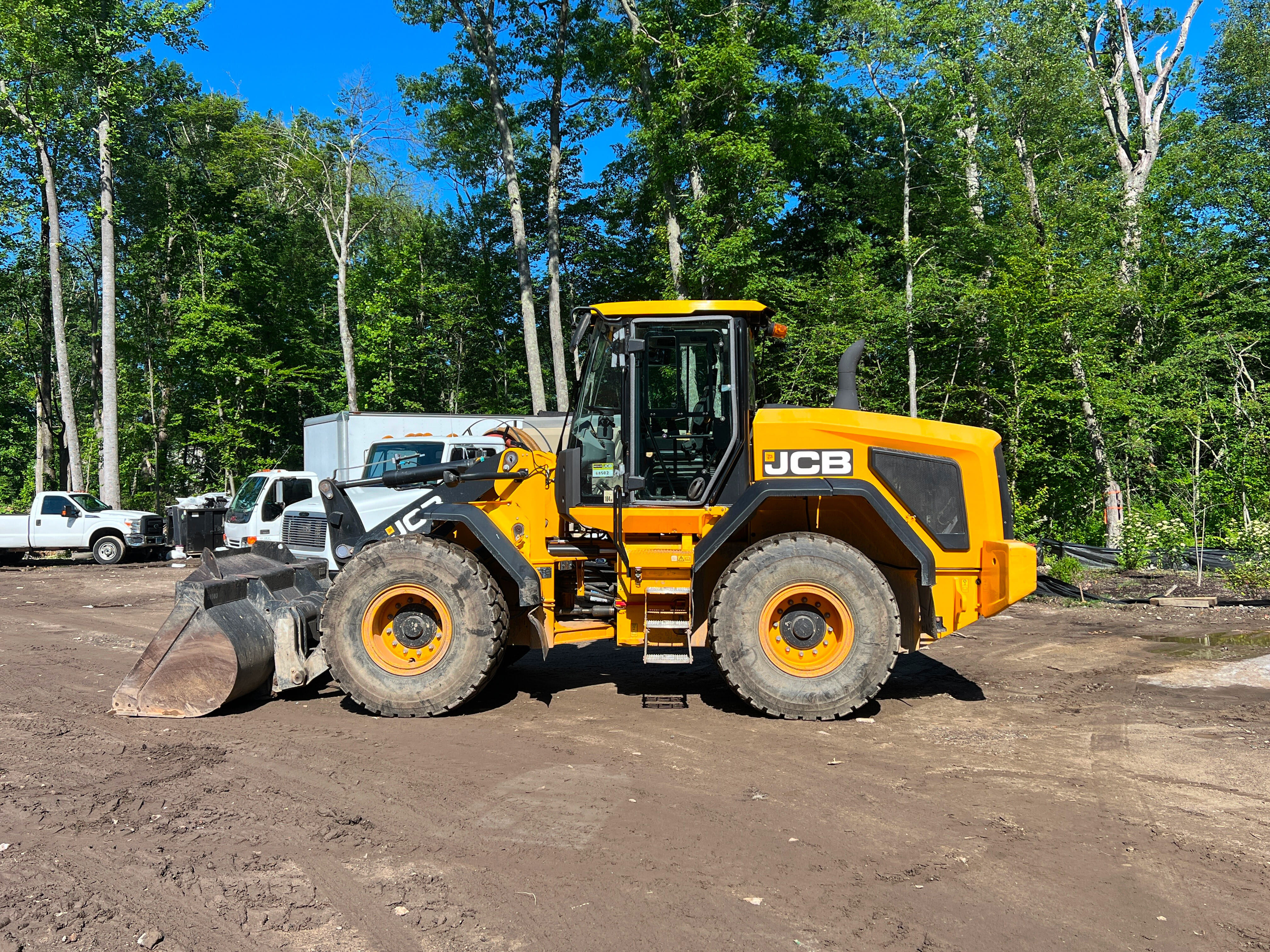 2018 JCB 427 Equipment Image0