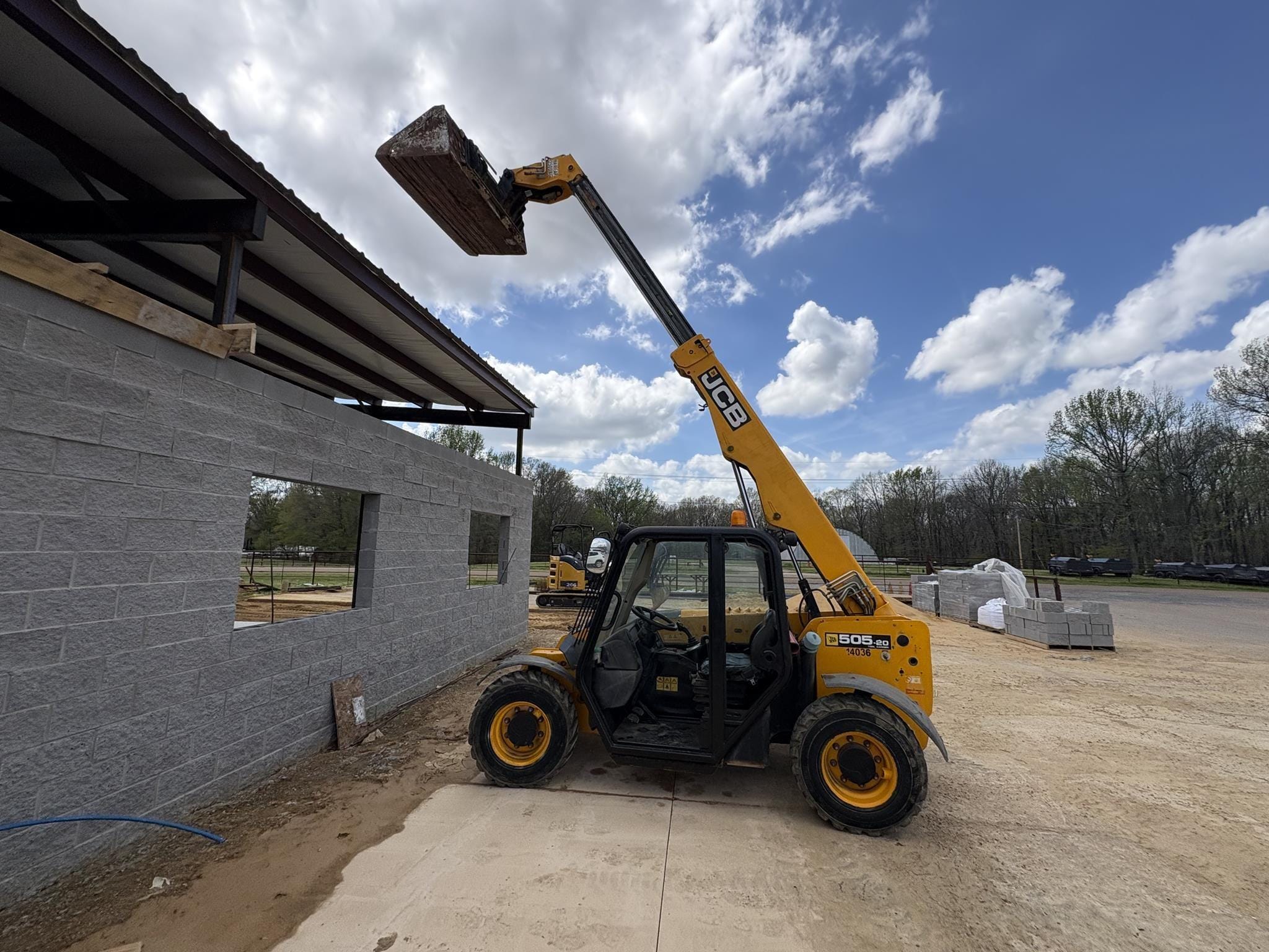 2018 JCB 505-20 Equipment Image0
