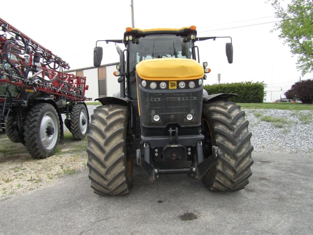 Image of JCB Fastrac 8330 equipment image 3