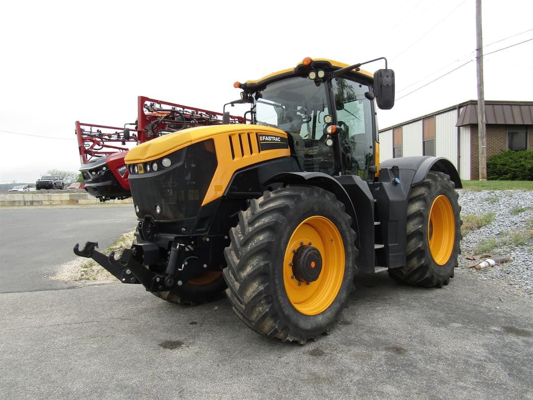 Image of JCB Fastrac 8330 Primary image