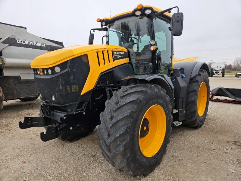 2018 JCB Fastrac 8330 Equipment Image0