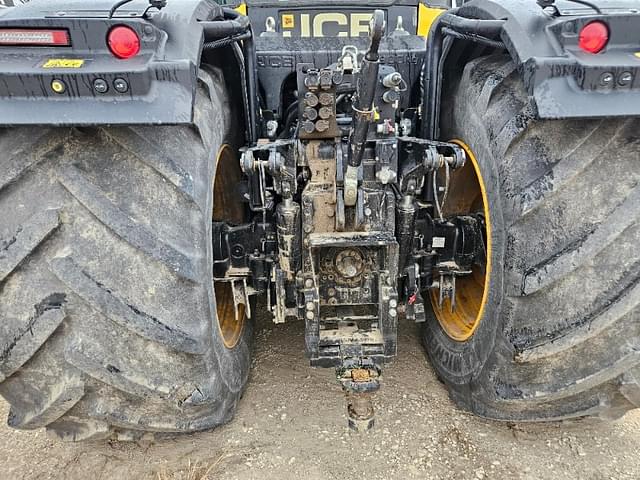 Image of JCB Fastrac 8330 equipment image 2