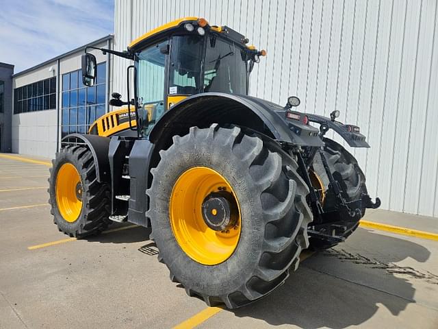 Image of JCB Fastrac 8330 equipment image 4