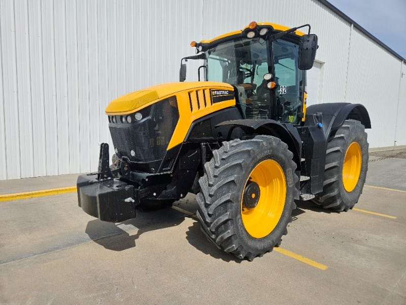 2018 JCB Fastrac 8330 Equipment Image0