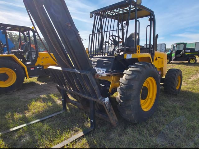 Image of JCB 930 equipment image 1
