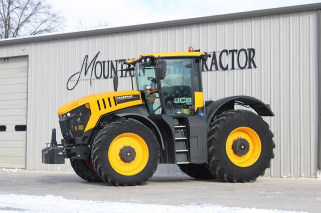 Image of JCB Fastrac 8330 equipment image 1