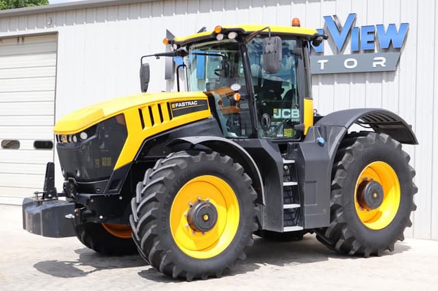Image of JCB Fastrac 8330 equipment image 3