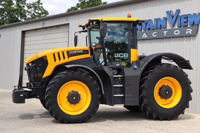 Image of JCB Fastrac 8330 equipment image 4