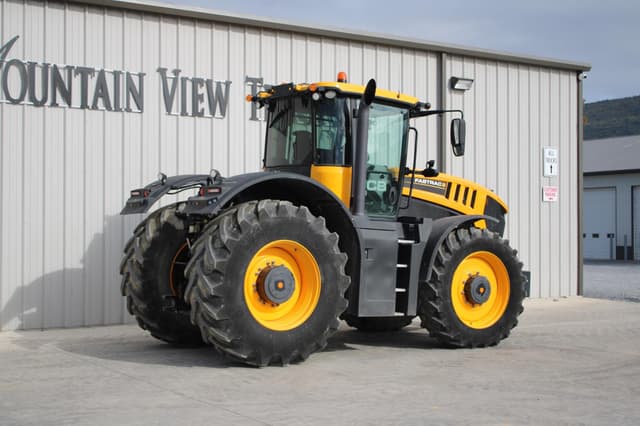 Image of JCB Fastrac 8330 equipment image 3