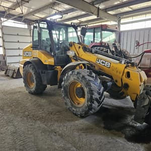 2018 JCB TM320 Agri Image