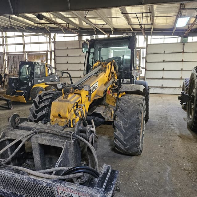 Image of JCB TM320 Agri equipment image 4