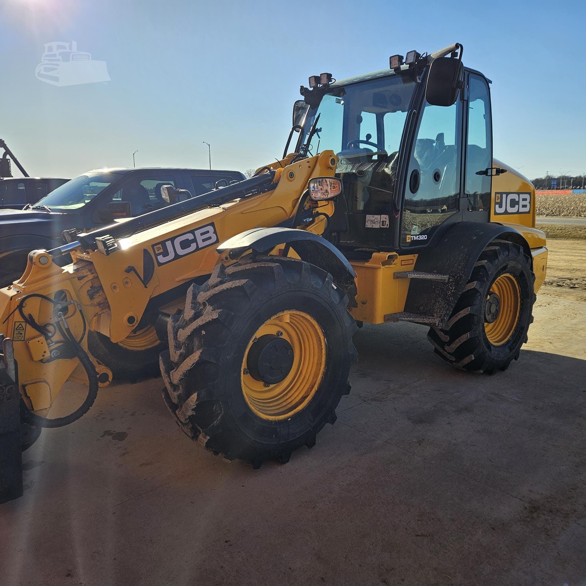 2018 JCB TM320 Agri Equipment Image0