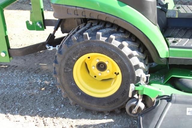 Image of John Deere 1025R equipment image 2