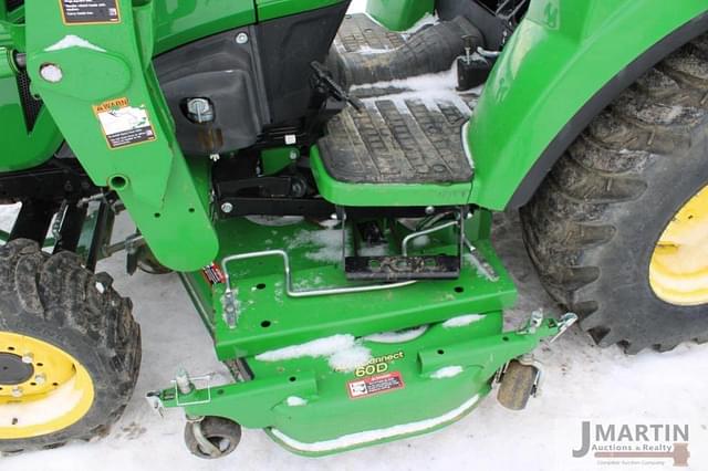 Image of John Deere 2038R equipment image 4