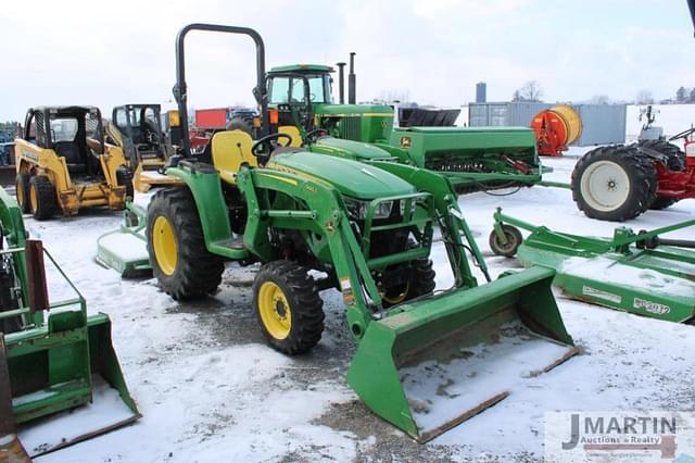 Image of John Deere 3025E equipment image 1