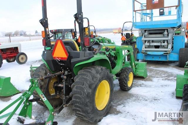 Image of John Deere 3025E equipment image 2