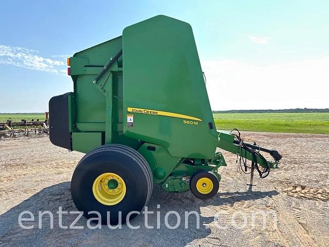 Image of John Deere 560M equipment image 3