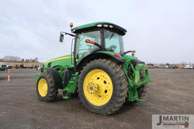 Image of John Deere 8245R equipment image 3