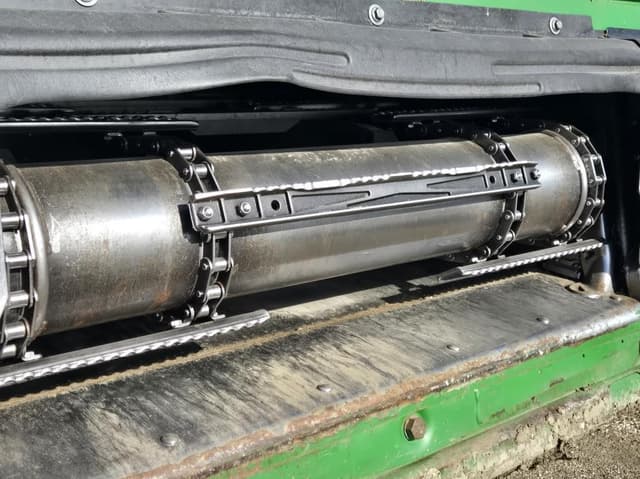 Image of John Deere S770 equipment image 3