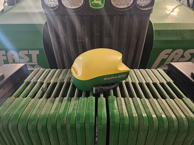 Image of John Deere StarFire 6000 equipment image 1