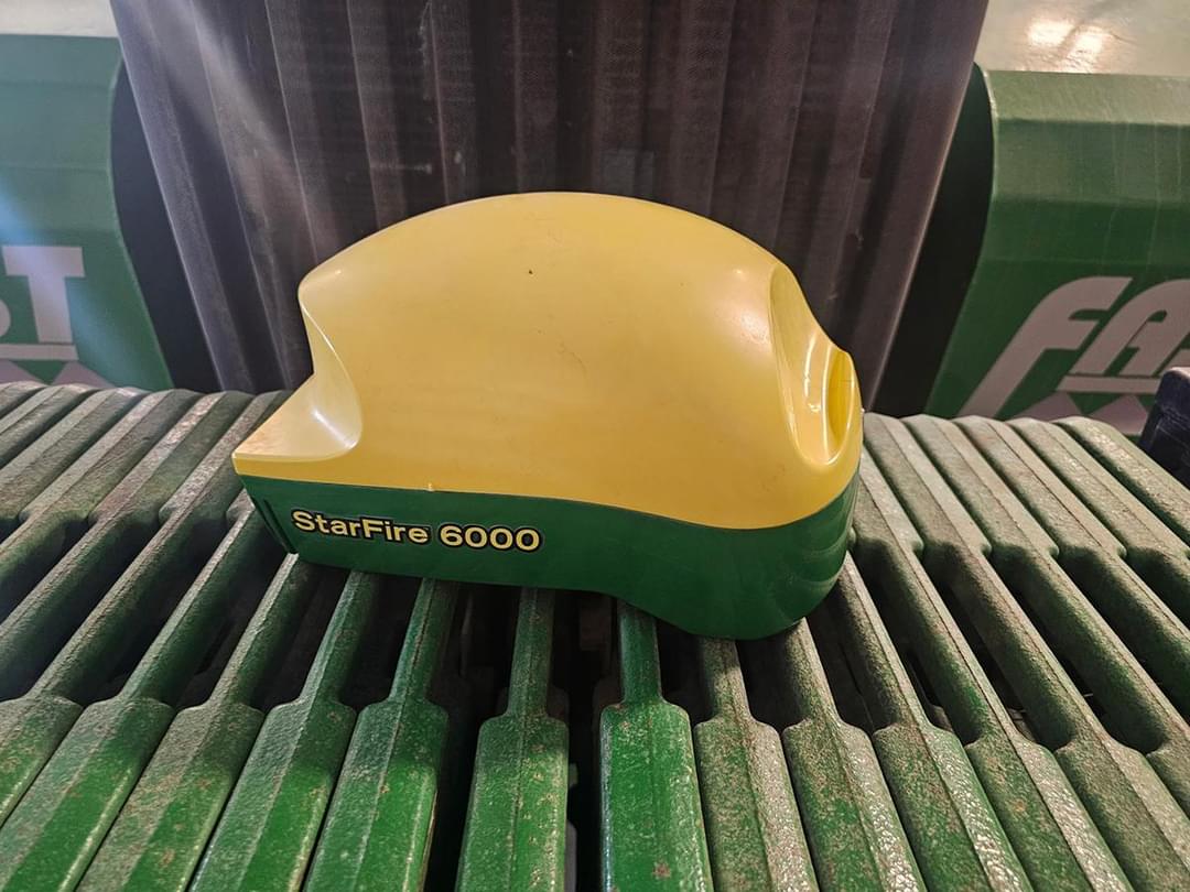 Image of John Deere StarFire 6000 Primary image