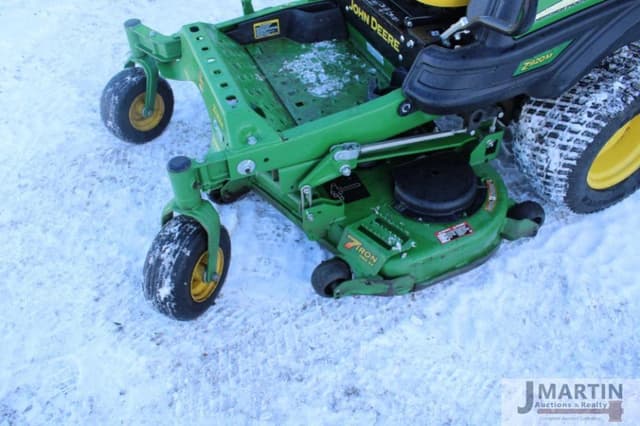 Image of John Deere Z920M equipment image 4