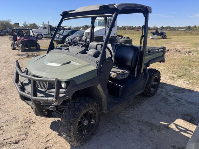 Image of John Deere XUV 835M equipment image 1