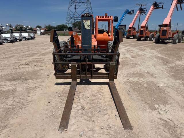 Image of JLG 10054 equipment image 1