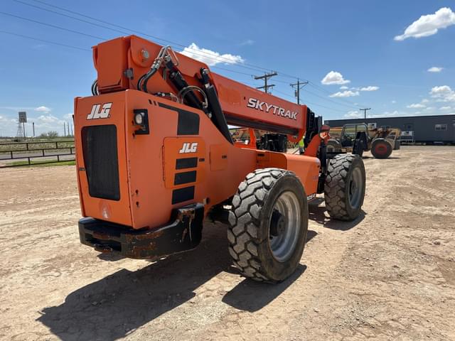 Image of JLG 10054 equipment image 4
