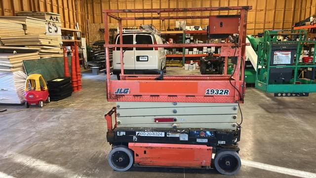 Image of JLG 1932R  equipment image 4
