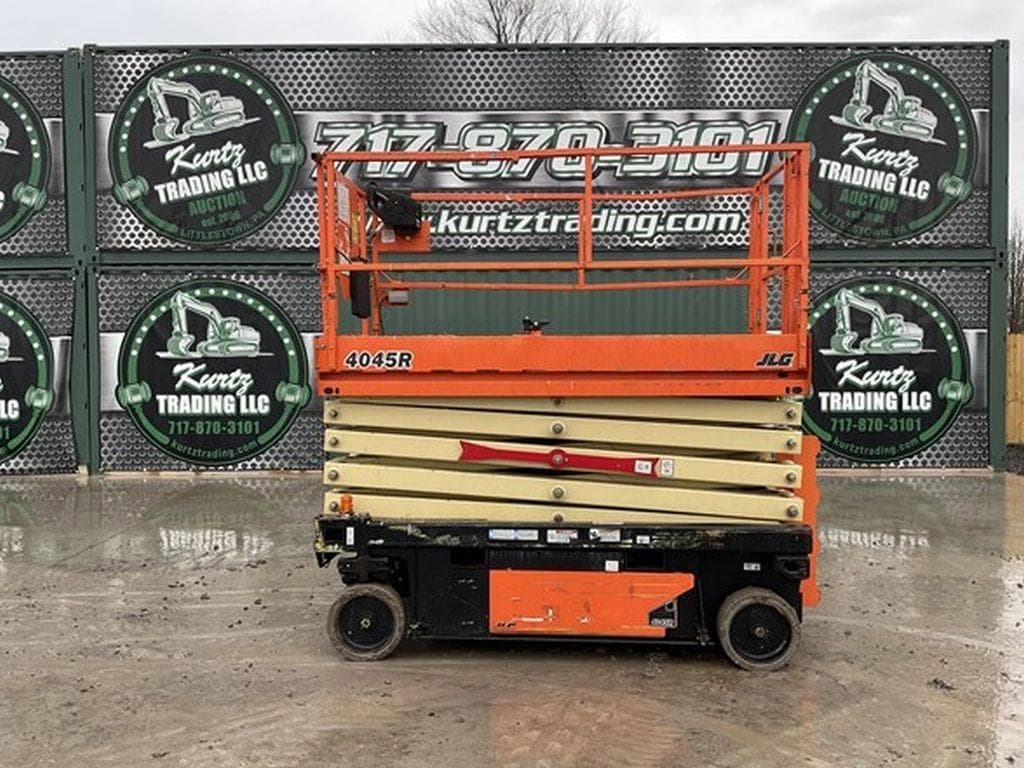 Image of JLG 4045R Primary image