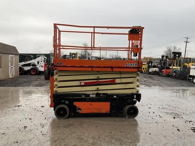 Image of JLG 4045R equipment image 4