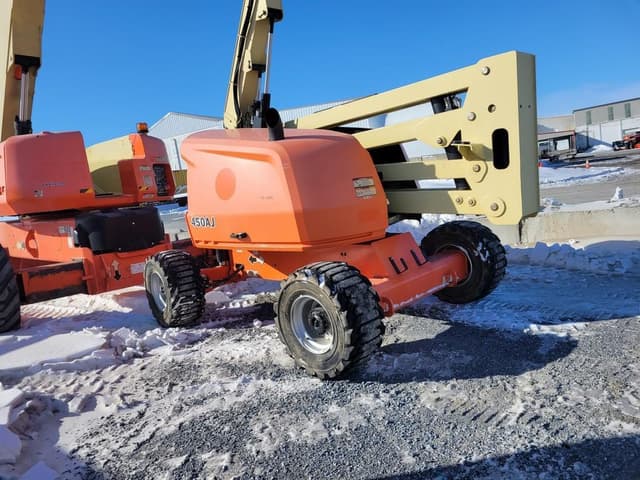 Image of JLG 450AJ equipment image 4